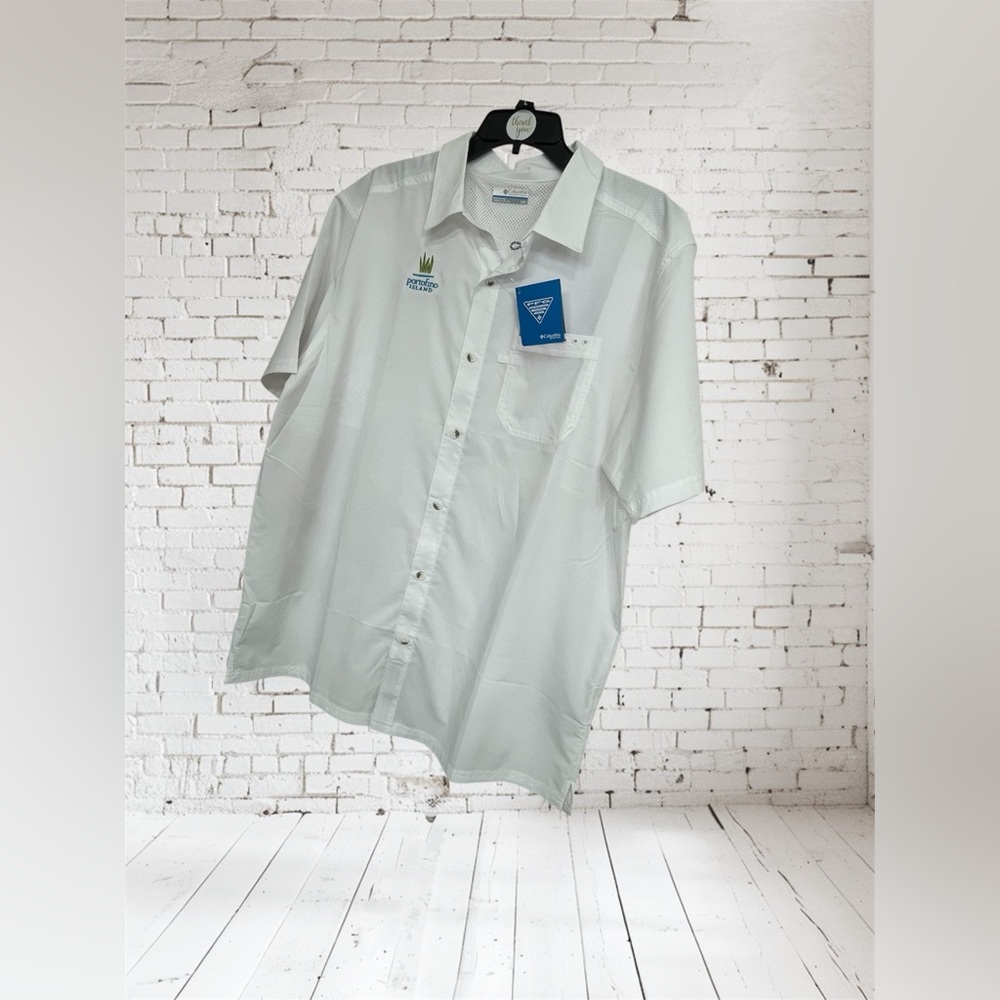 Columbia Men's White Short Sleeve Shirt~ 
Sz Large ~ Casual~‎ NWT